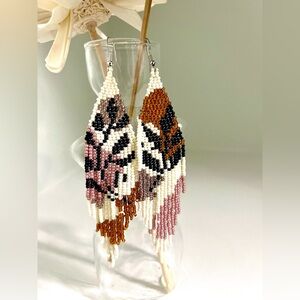 Beaded Rose Earrings in Lavender and Mauve